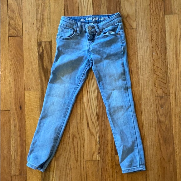 Sold as a set! Three pairs of girls size 5 Jeans - Picture 6 of 9